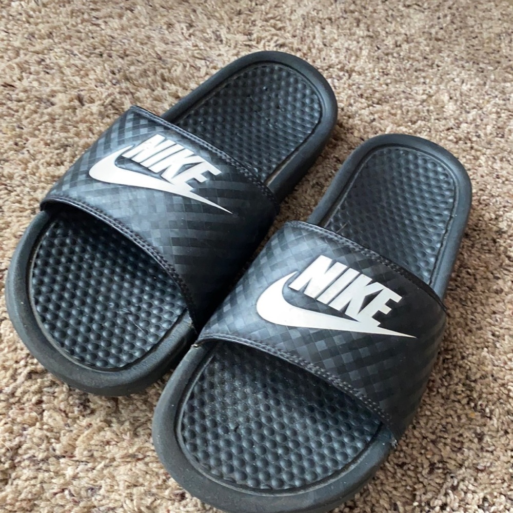 Black Nike Slides